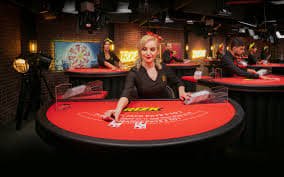 jdplus live casino baccarat table with real dealer on mobile screen Philippines
